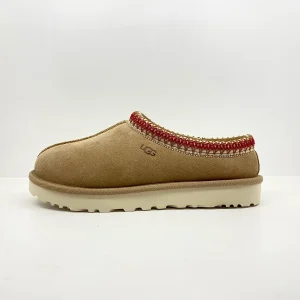 UGG Tasman