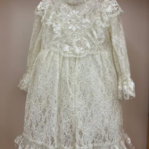 Abito bianco in pizzo