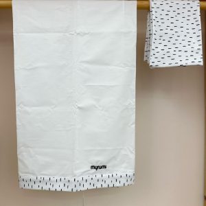 Set lenzuola 2 pezzi bianco dettagli neri Myrumi