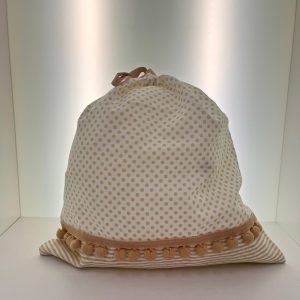 Sacco porta cambio bianco e beige con pon pon artigianale