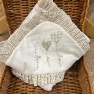 Triangolo con cuori e rouches