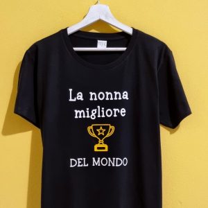 LA NONNA MIGLIORE DEL MONDO